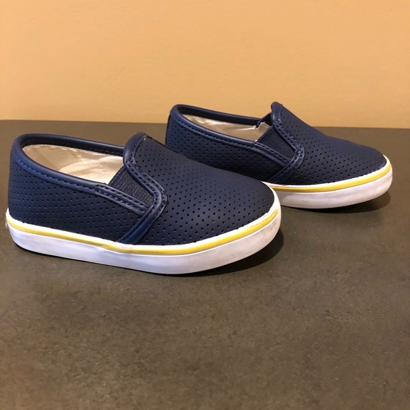 Janie & Jack toddler boys slip-ons sz 6 - Picture 1 of 4